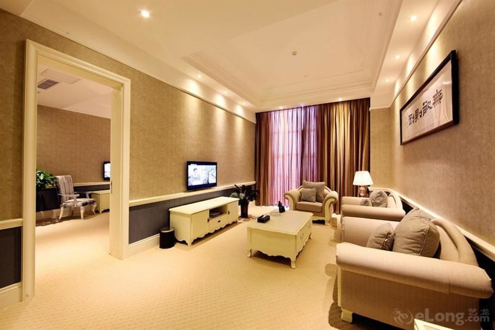 Blue Sky Hotel Yantai Exterior foto