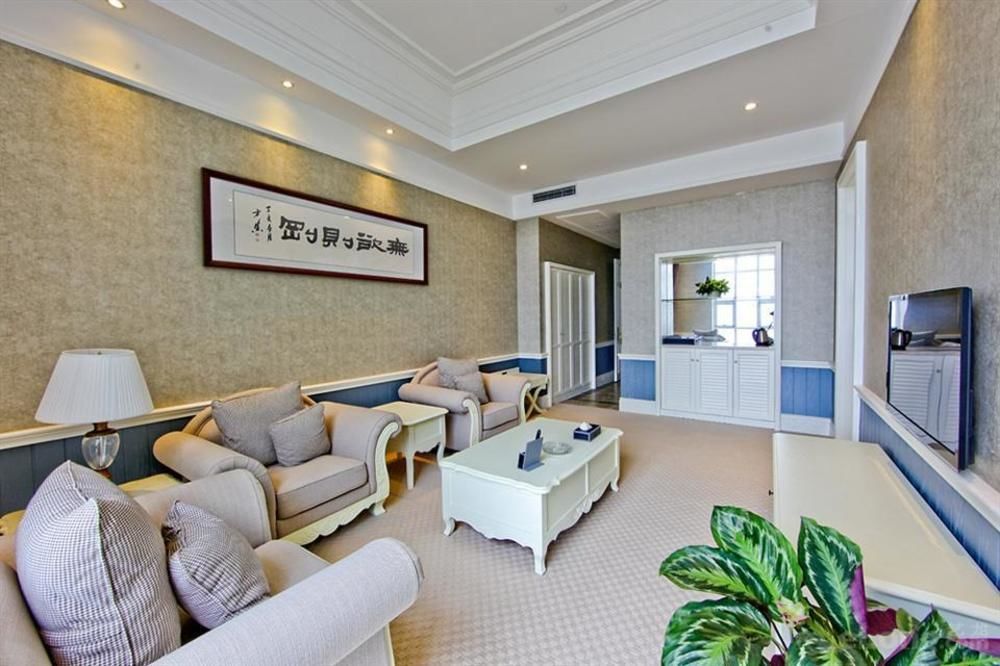 Blue Sky Hotel Yantai Exterior foto